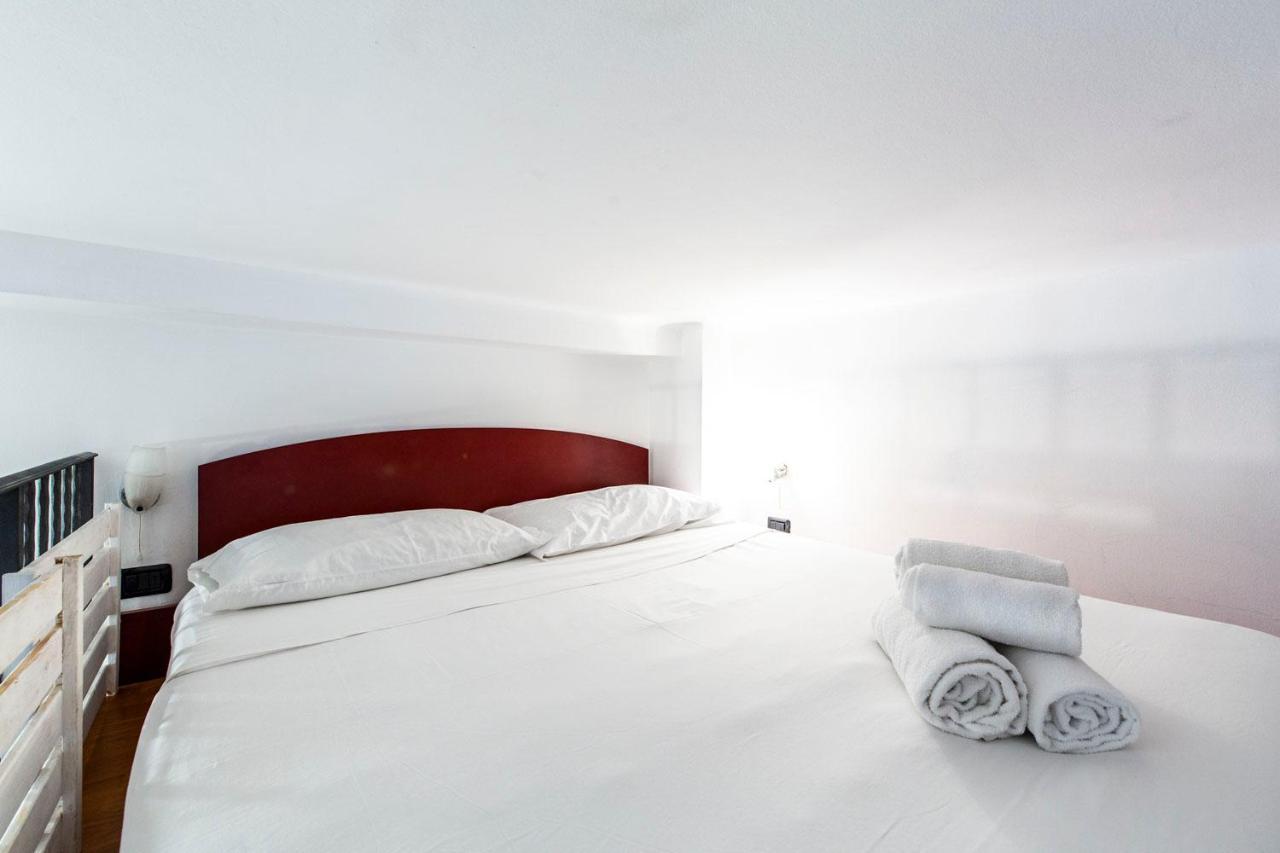 Extensive Terrace Navigli Toy Artistic Apartment 米兰 外观 照片